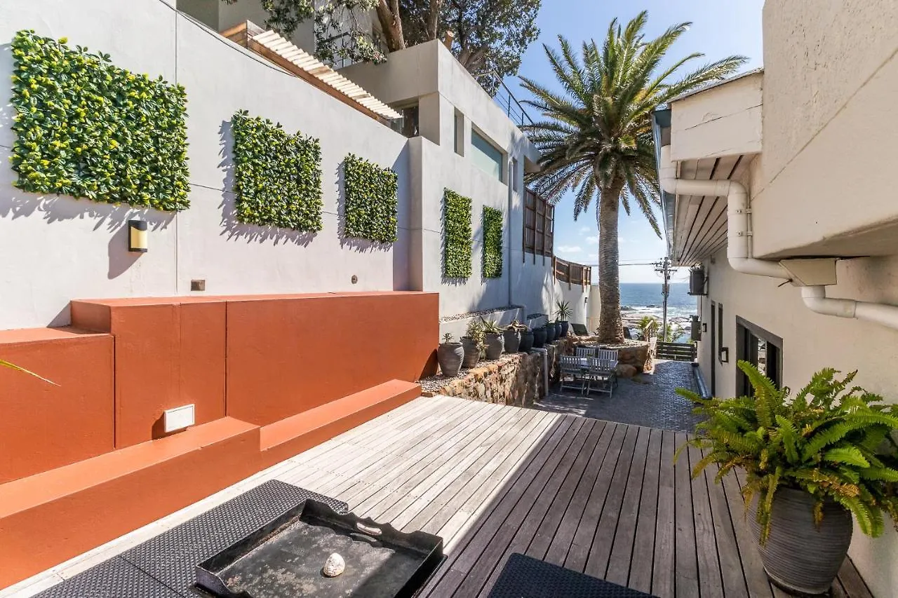 51 On Camps Bay Guest House Cape Town