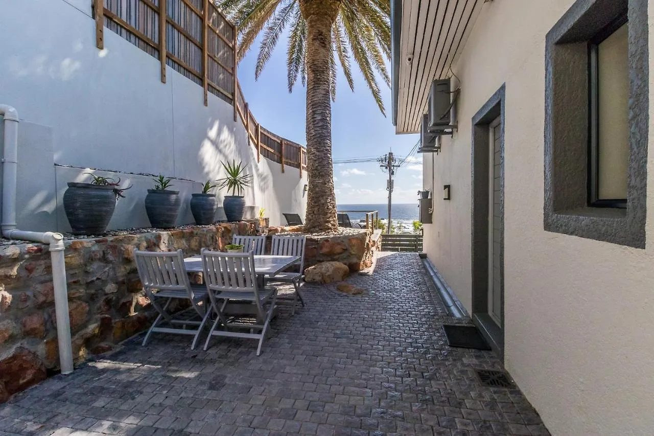 51 On Camps Bay Guest House Cape Town